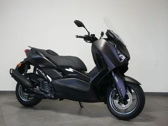 yamaha xmax 125 tech max + griff + sitzheizung!
