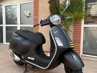 vespa gts 300