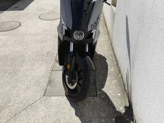 scooter seat mo 125 électrique