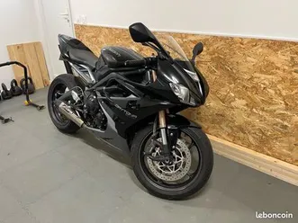 triumph daytona 675