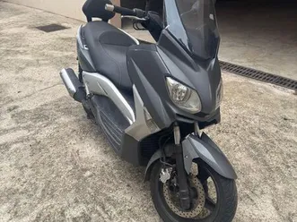 yamaha xmax 250