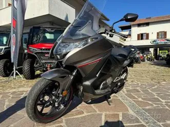 honda integra 750 750