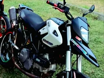 ducati hypermotard permis a2