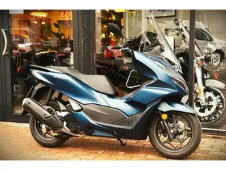 ② honda pcx125 ***motoverte.be***