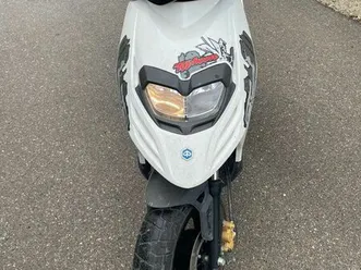 scooter piaggio 50