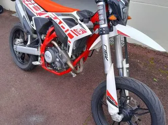 moto supermotard 125 cc bêta