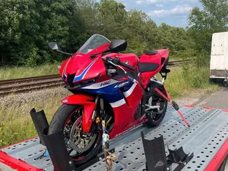 honda cbr 600rr (pc69)