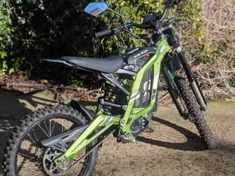 sur-ron light bee x – 2021 – mode bridé / débridé – très bon état – pneu arrière neuf