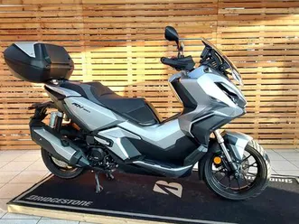 honda adv350 topcase, keyless, led **top zustand**