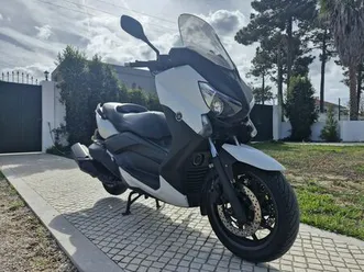 mota yamaha xmax 400 castelo (sesimbra)