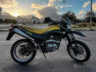 suzuki dr 125 sm (prezzo trattabile)