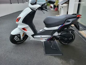peugeot speedfight 4 50cm³ 2t total sport – édition limitée – 4 200 km – 2 clés – factures