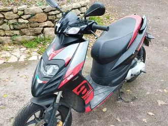 scooter aprilia sr 50