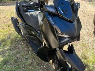 xmax tech max 125 2024