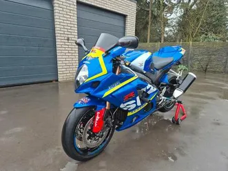 ② suzuki gsxr 1000 k8 37.800km