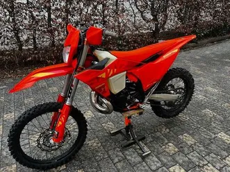 ktm 300 exc six days 2025
