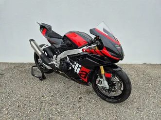 moto neuve: aprilia rsv 4