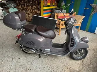 vespa vie della moda serie speciale gtv 300ie