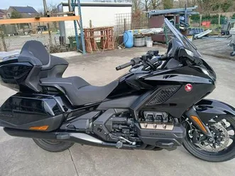 ② honda goldwing black edition 2025