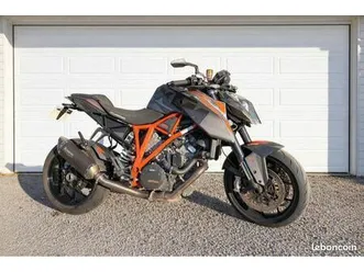 ktm 1290 superduke r 2015