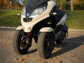 piaggio mp3 300 hpe sport
