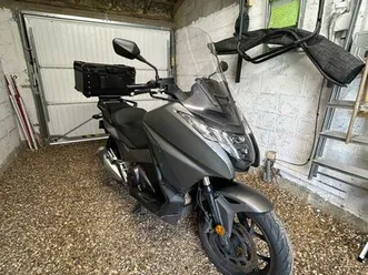 honda intégra 750