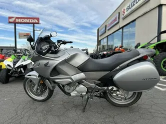 2010 honda® nt700v abs