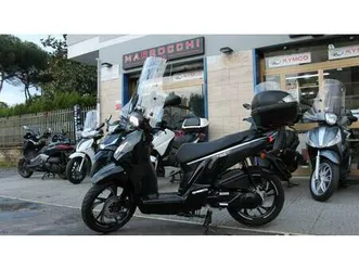 vendo peugeot tweet 125 fl allure (2023 - 25) usata a roma (codice 9928353) - moto.it