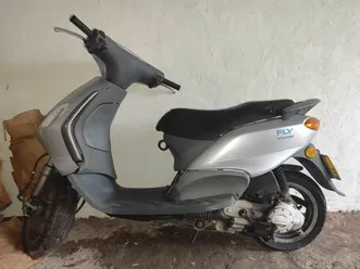 piaggio fly 50 4t (50 cc, quatro tempos). carregosa