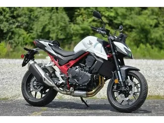 2025 honda® cb750 hornet