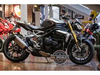 triumph speed triple 1200 *speed rs* 1160 cc