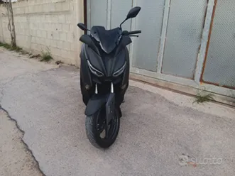 yamaha xmax 300