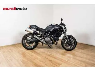 ducati monster 696