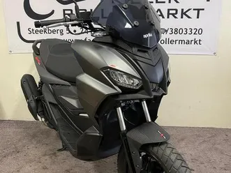 aprilia sr gt 125 abs e5+ / wenig km / inspektion neu
