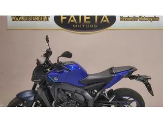 vendo yamaha mt-09 y-amt (2024 - 26) usata a roma (codice 9928194) - moto.it