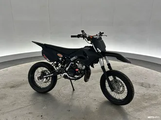 supermoto / black edition / rakennettu
