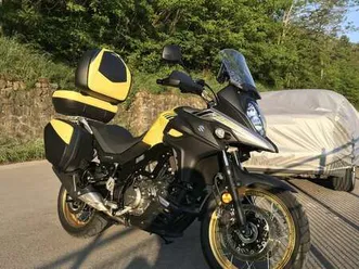 suzuki v-strom 650 xt giallo