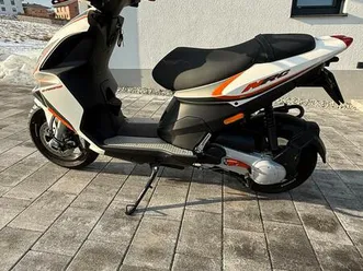 verkaufe neuwertigen piaggio nrg power 50 dd luma weis