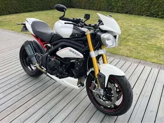 triumph speed triple 1050