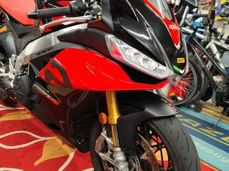 occasion aprilia rsv4 1100 factory