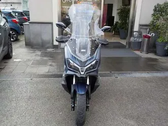 sym adx 300 anno 2025 blu/azzurro