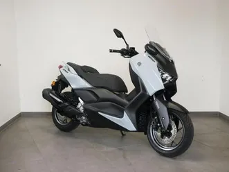 yamaha xmax 300 tech max + griff + sitzheizung!