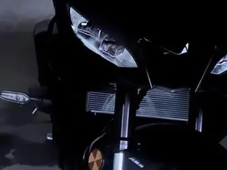 neuzustand yamaha r3 -tiefergelegt,quickshift