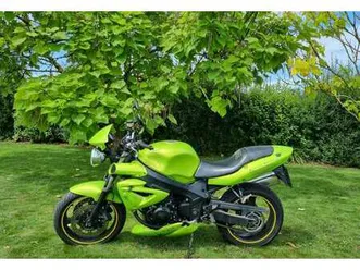 triumph speed four 806 lbs auch a2 fã¼hrerscheintaugliches