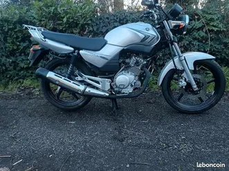 vend yamaha ybr 125 2010