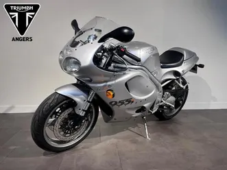 triumph daytona 955i 2000