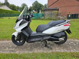 ② kymco dinkstreet 300i abs