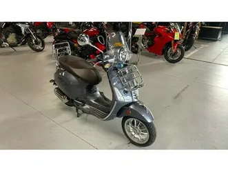 2022 vespa primavera 150 touring