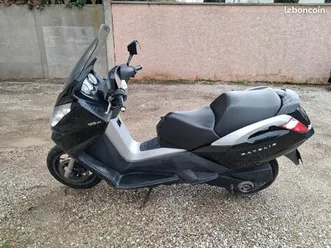 scooter 125 peugeot satelis
