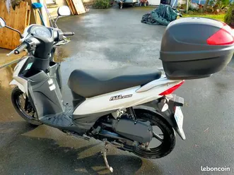 scooter suzuki adress